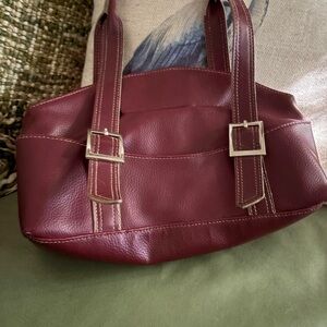 Elegant Burgundy Leather Handbag